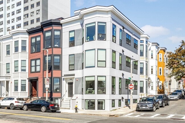 Photo - 1430 Columbia Rd Unit 1