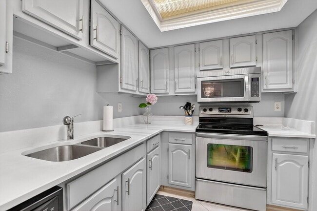 Photo - 7738 Lakeside Blvd Unit 373