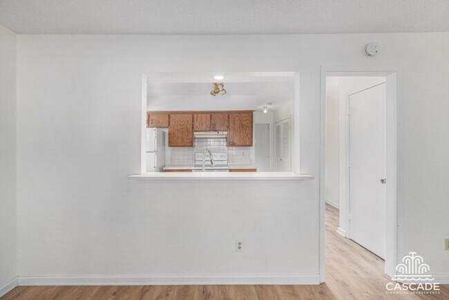 Photo - 900 S 55th St