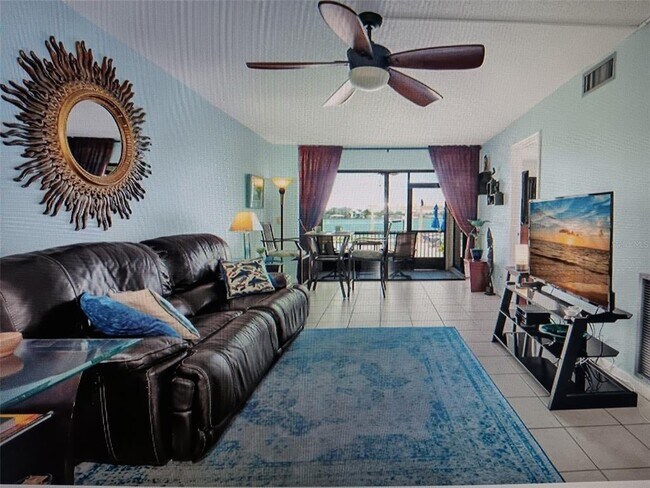 Photo - 6279 Sun Blvd Unidad 103