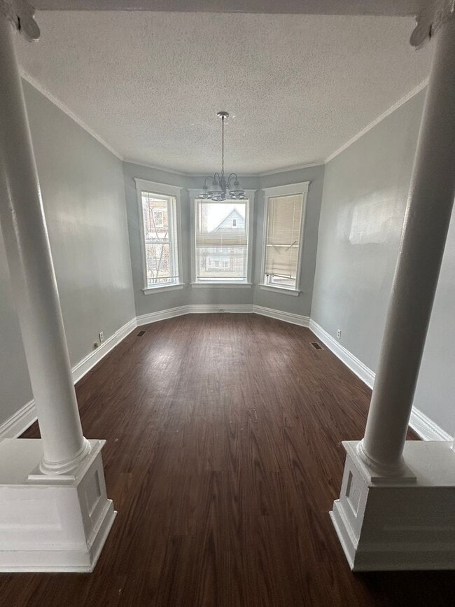 Building Photo - 4356 S Wells St Unit 4356 S Wells St -  1