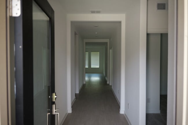 Photo - 1916 Monchino Pl