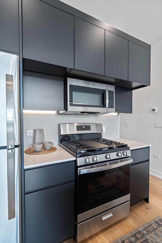 Photo - 4513 N Clark St Unit 306