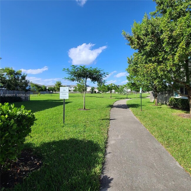 Photo - 452 NW 12th Pl