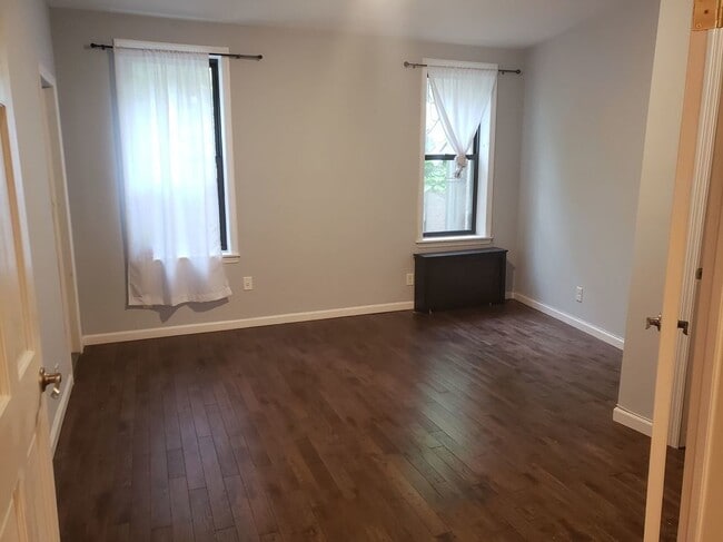 784 Washington Ave Unit 3