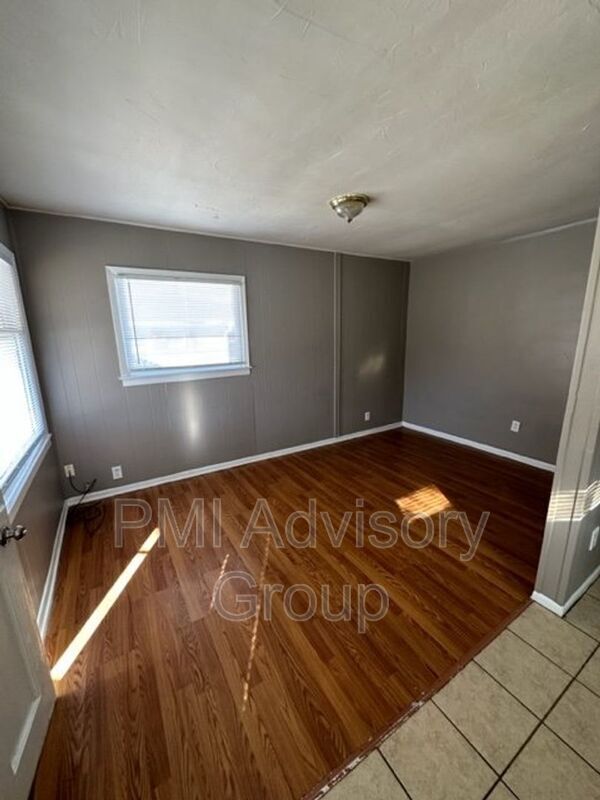 Photo - 308 Chestnut St