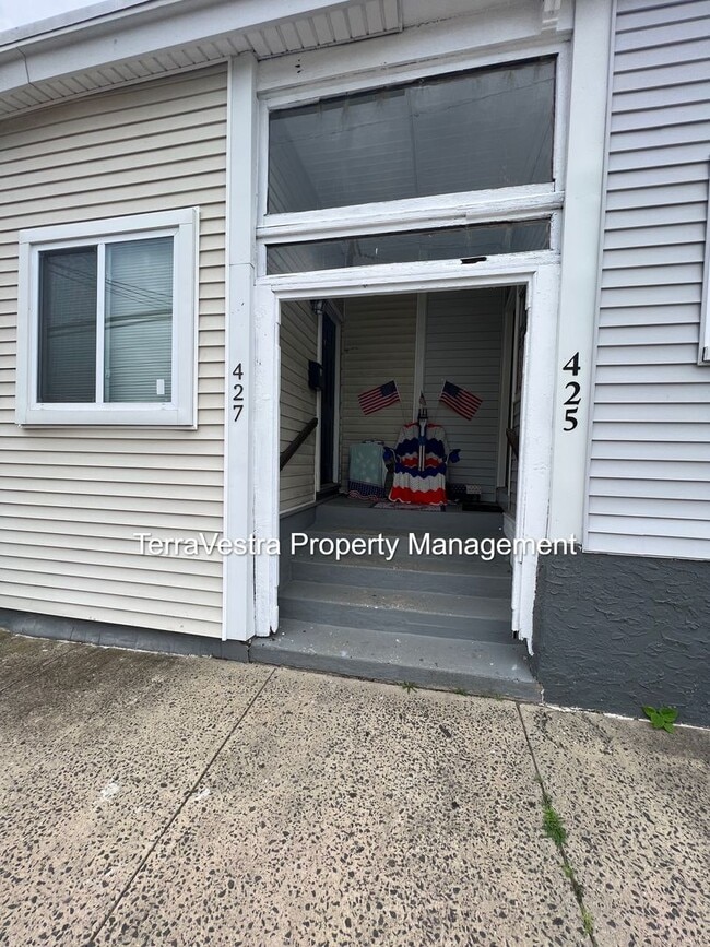 Photo - 427 S Main St Unit A