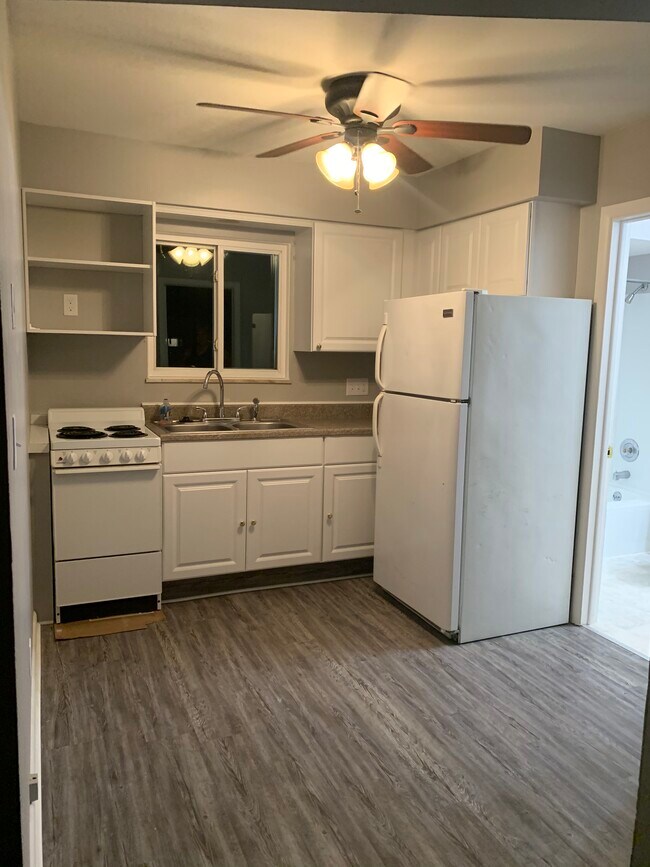 135 S 30th St Unit D
