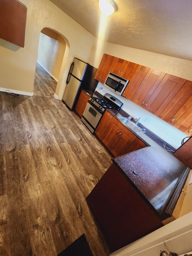 Photo - 2 Bed 1 Bath Townhouse for Rent in Lawrenceville!