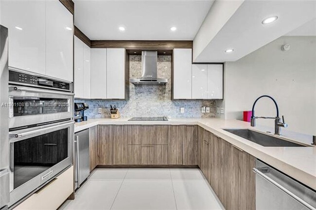 Photo - 19900 E Country Club Dr Unit 19900 E Country Club Dr  1003