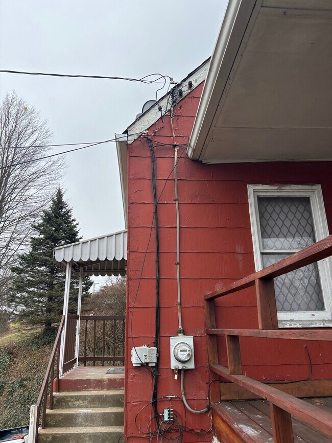 Photo - 715 Grant Avenue Ext