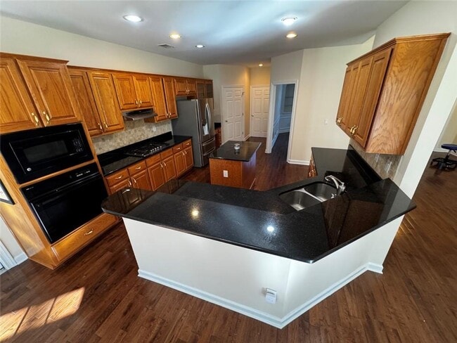 Photo - 925 Whitetail Ct