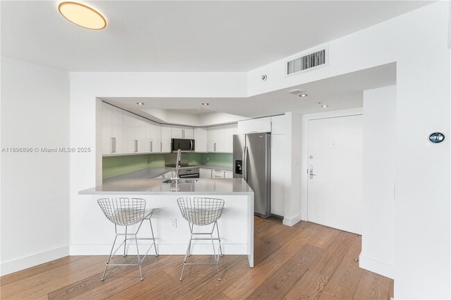 Photo - 1900 Sunset Harbour Dr Unidad 1814