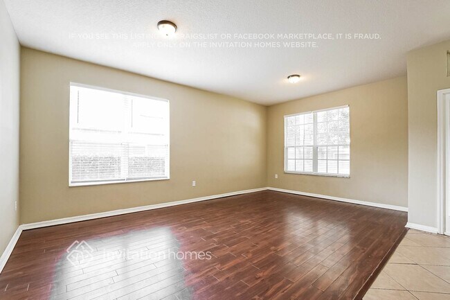 Photo - 506 Woodford Dr