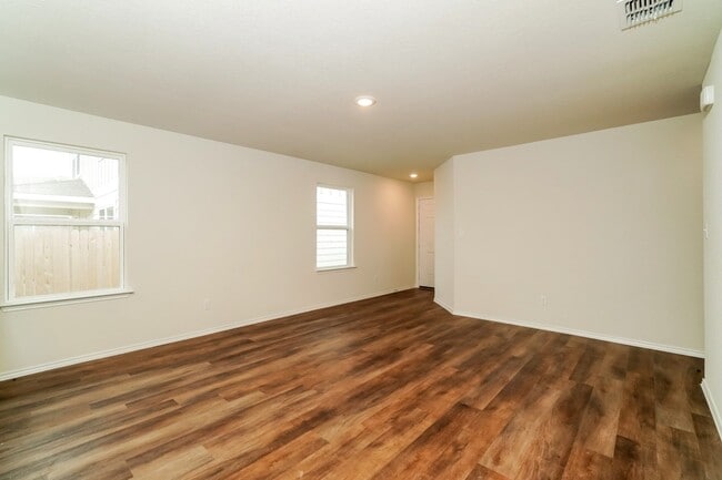 Photo - 4130 Lily Glade Ln