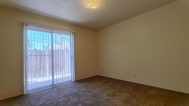 Photo - General Marshall St NE (208) Unit 3