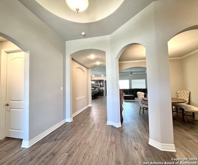 30527 Setterfeld Cir