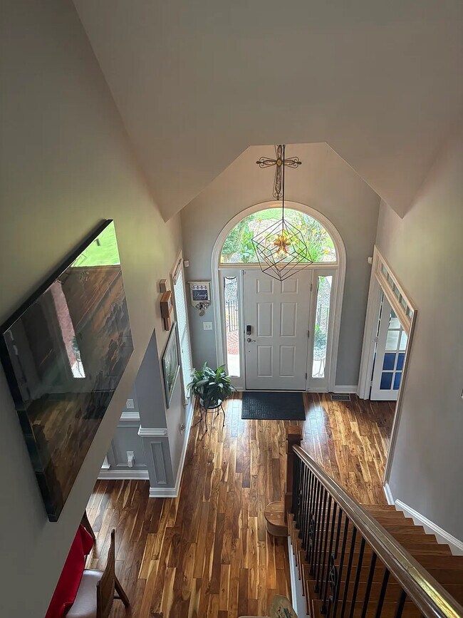 Photo - Room in House on Ridgemoor Dr