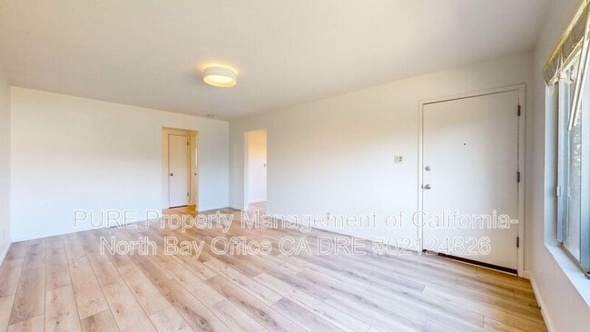 Photo - 1511 Lynn Ct