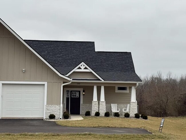 Photo - 140 Birch Crk Ln