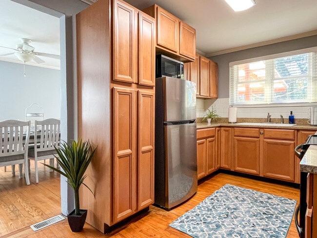 10 Vera Cir