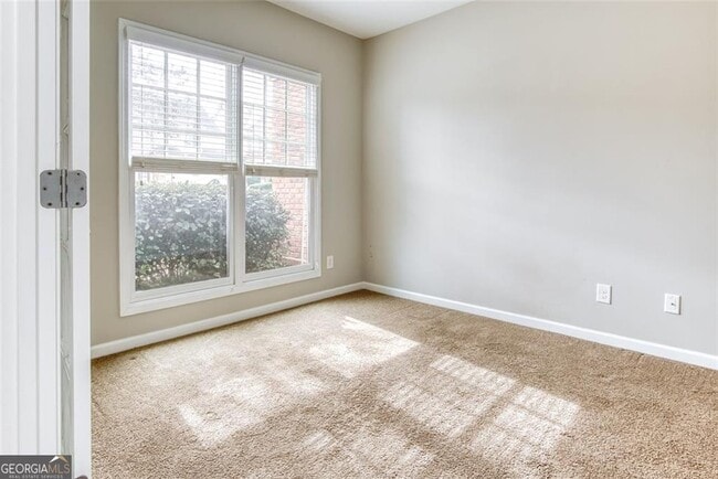 Photo - 325 Brynfield Pkwy