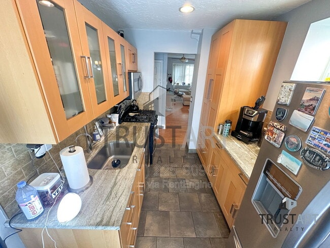 Photo - 4850 Smick St