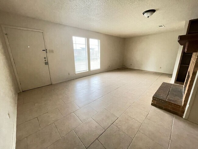 Photo - 2210 Wheeler Ave Unit A