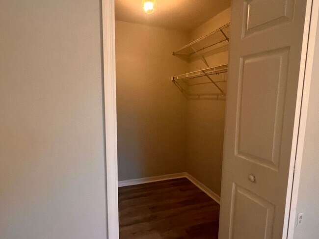 Photo - 7524 Seurat St