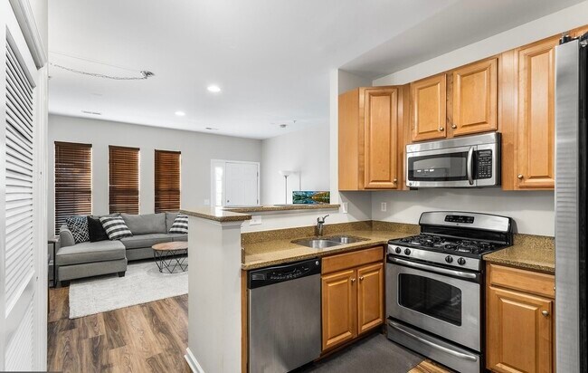 Photo - 834A S Warren St Unit 834A