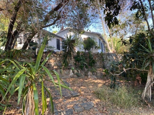Building Photo - 1401 Monte Vista Dr Rental