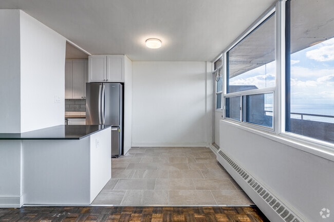 1BR, 1BA - 680SF - Dining Room - 55 Triller Ave