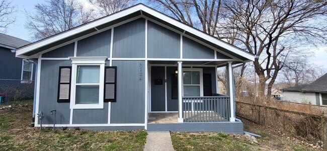 Building Photo - 8724 E Roberts St Rental