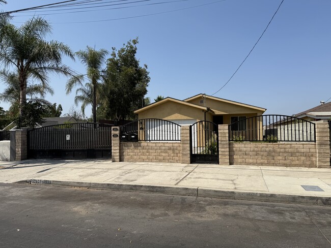 Building Photo - 10531 El Dorado Ave Rental