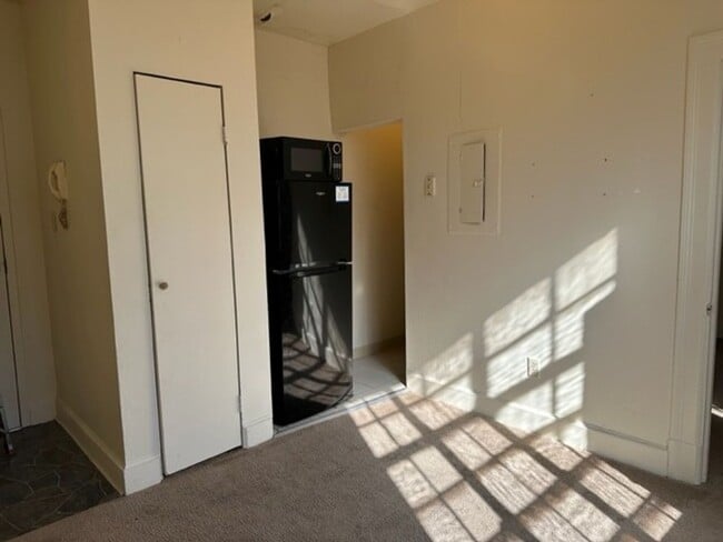 Photo - 213 N 2nd St Unidad C6