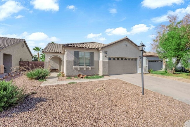 Building Photo - 3 Bedrooms, 2 Bathroom single story home i...