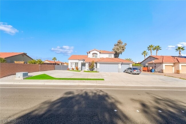 Photo - 2076 E Wigwam Ave