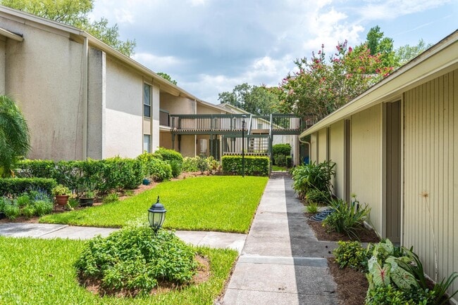 Photo - 10154 Leisure Ln N Unidad 22