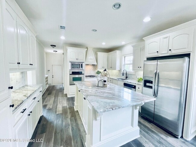 Photo - 718 Chambord Dr