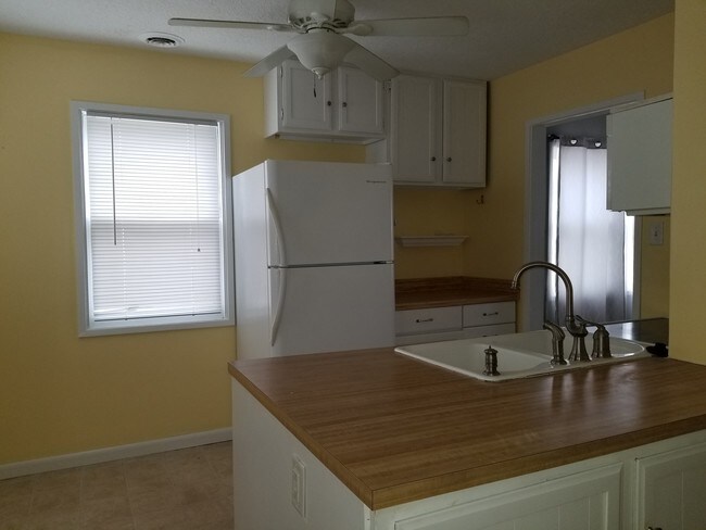 Photo - 2014 W 68th St