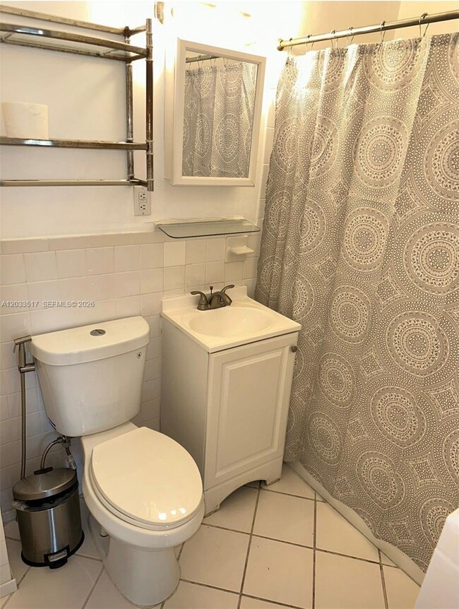 Photo - 3801 Indian Creek Dr Unit 301