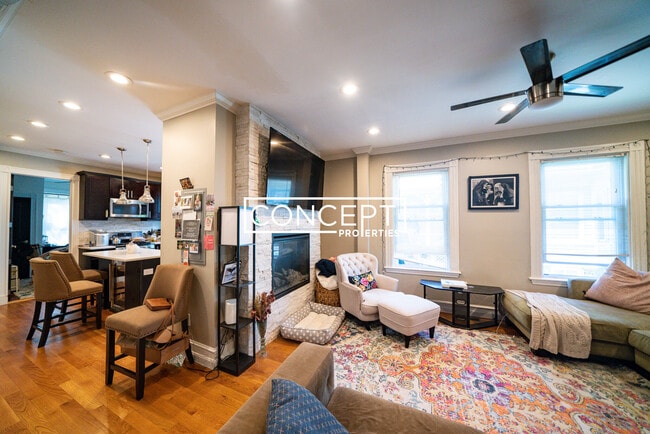 Building Photo - 12 Dorset St Unit 1CP