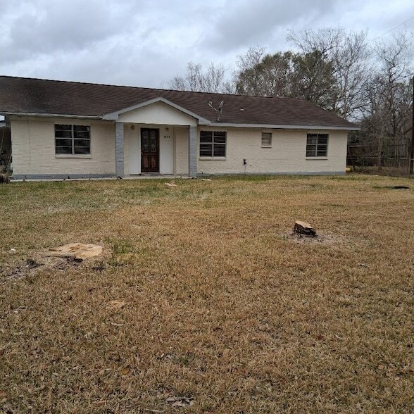 Building Photo - 16900 Wellborne Rd