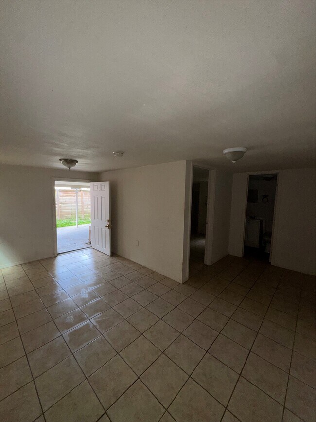 Photo - 2501 Truxillo St Unit B