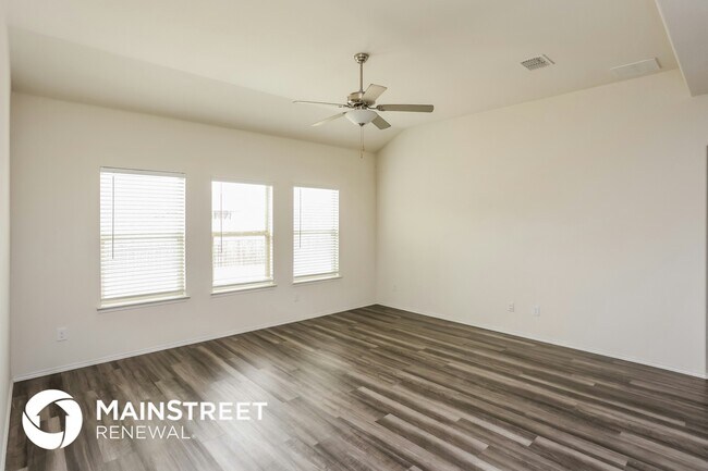 Photo - 8908 Finn Ln