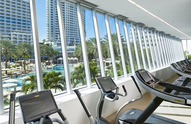 Photo - 4385 Collins Ave Unit SI ID1540520P