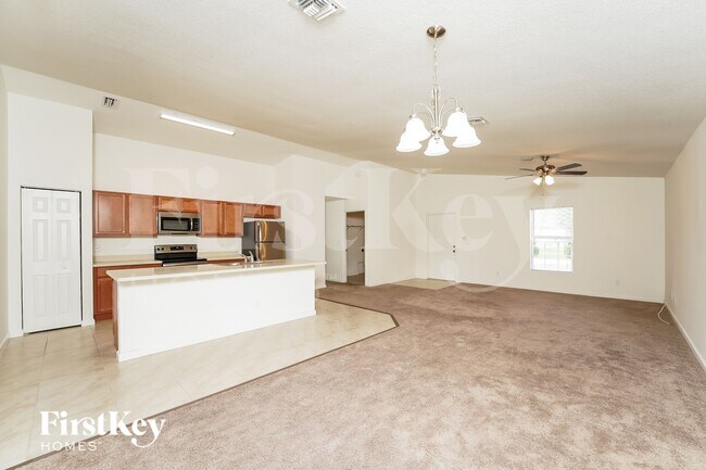 Photo - 1481 SW Kamchatka Ave