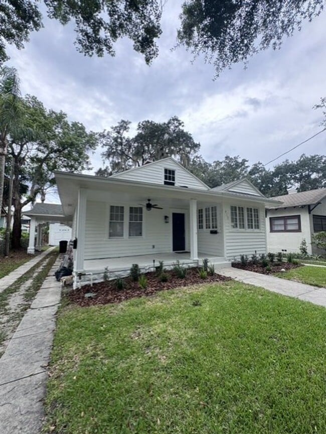 Photo - 812 Harwood St