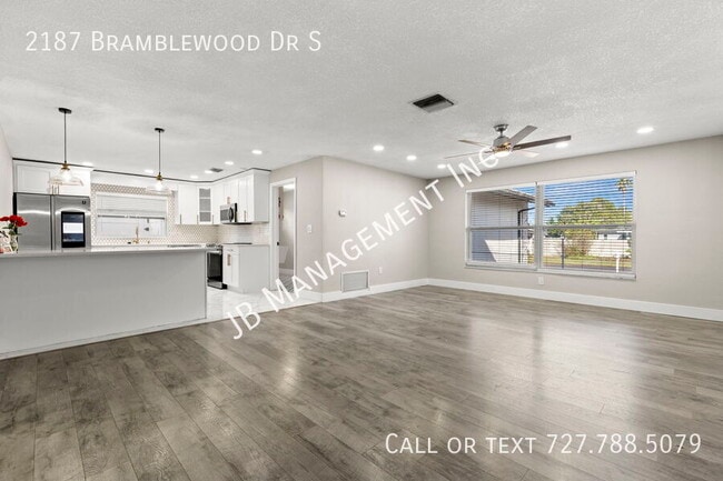 Photo - 2187 Bramblewood Dr S