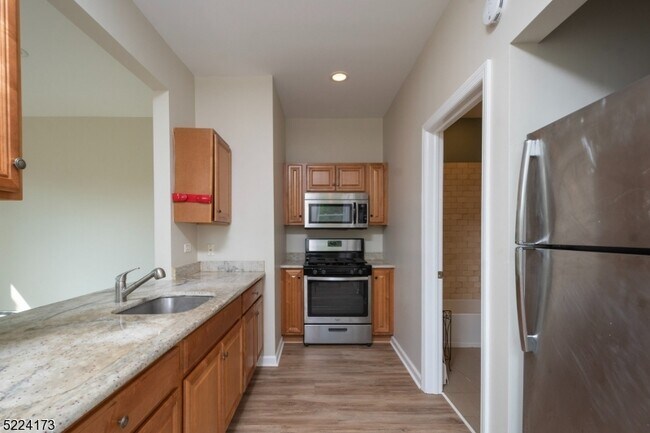 Photo - 214 Woodcliff Ave Unit 1